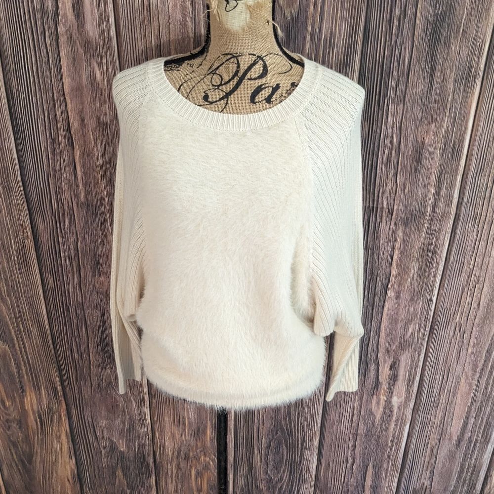 Wool sweater 